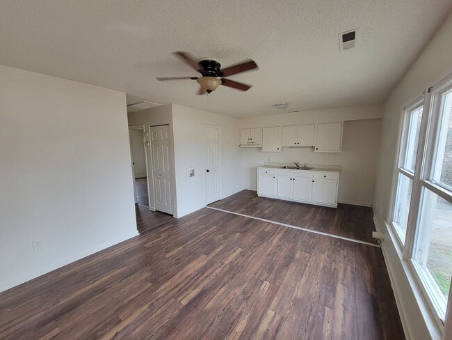 Photo - 3410 Calument Place Unidad Apt A