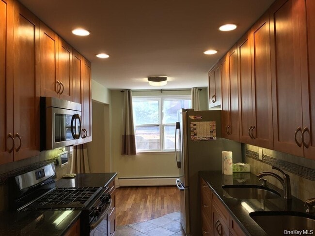 Photo - 81 Kearsing Pkwy Condo Unit B