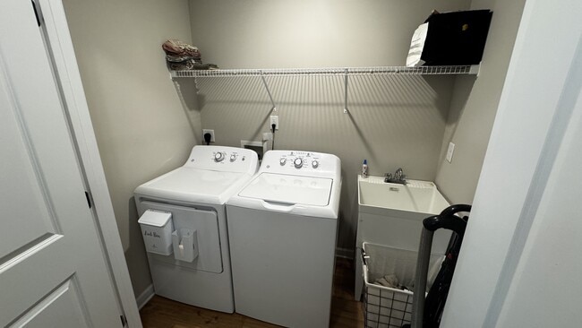 Photo - 225 Westfield Dr