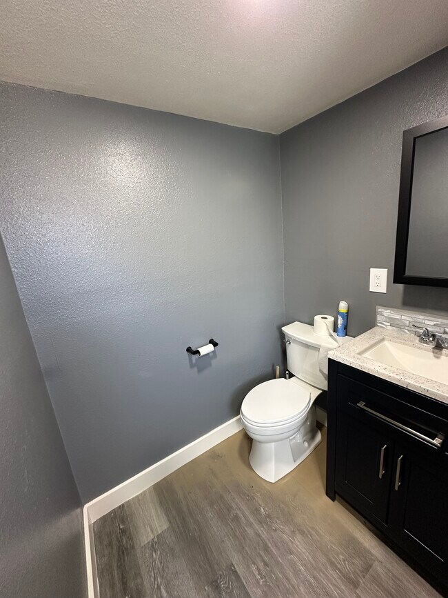 Photo - 814 Edgar Ave Unidad 814.5