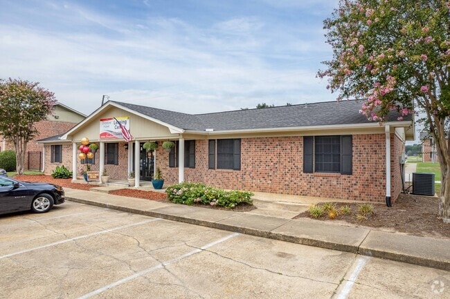 Leasing Office
