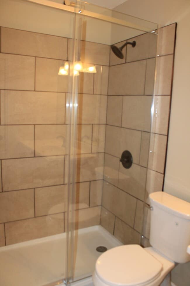 Photo - 4104 Spencer St