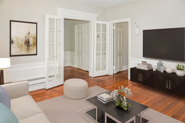 Photo - Updated 4 Bed / 2 Bath - Quiet Location, P... Unidad 2