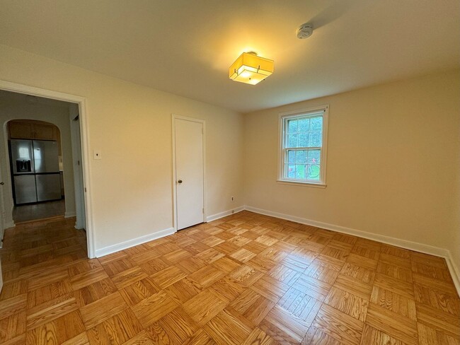 Photo - Renovated home, central air, stainless appliances, Radnor SD, Walk to Villanova, small dogs ok......