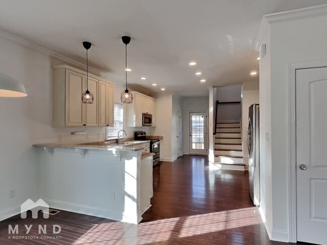 Photo - 211 Idlewild Ave