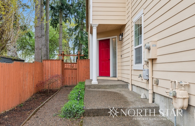 Photo - Charming 3 Bedroom Townhome on a Quiet Cul-de-sac in a Prime Location