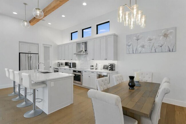 Photo - 13322 Galleria Cir