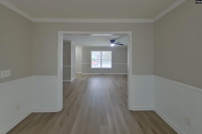 Photo - 229 Montclaire Cir