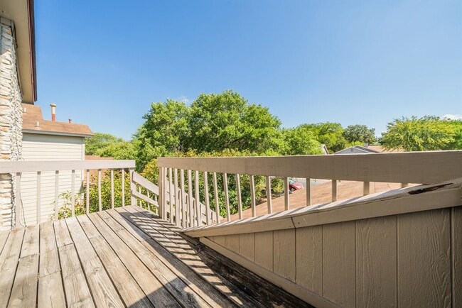 Photo - 5807 Spring Meadow Rd