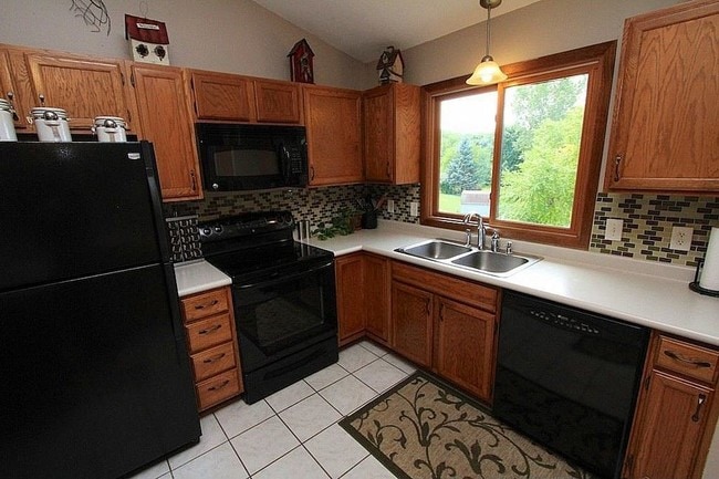 Photo - 1166 Westbury Knoll