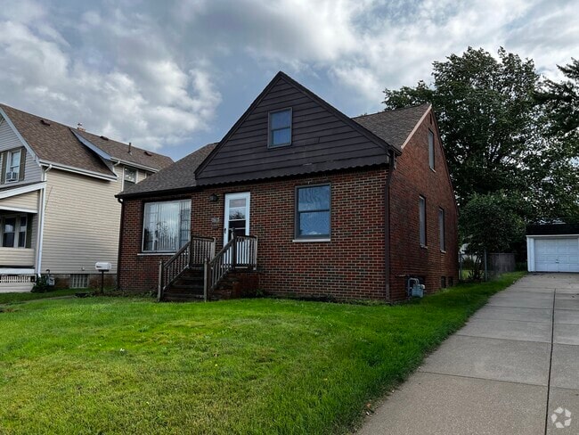 Building Photo - 7417 Kenilworth Ave Rental