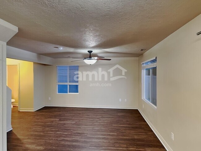 Photo - 26 N Cameron St