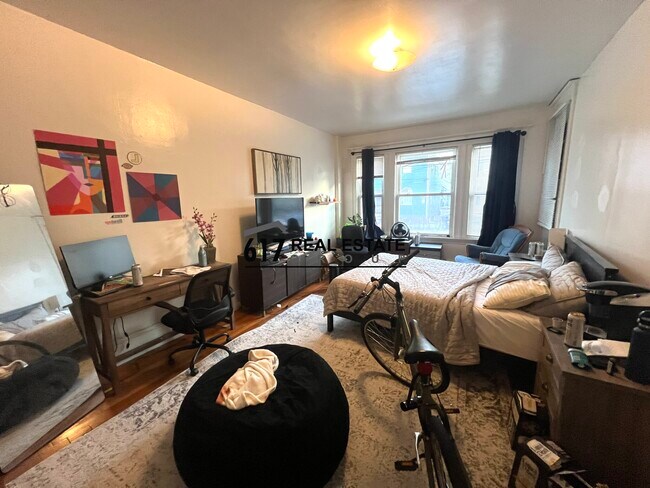 Photo - 14 Ashford St Unit 1