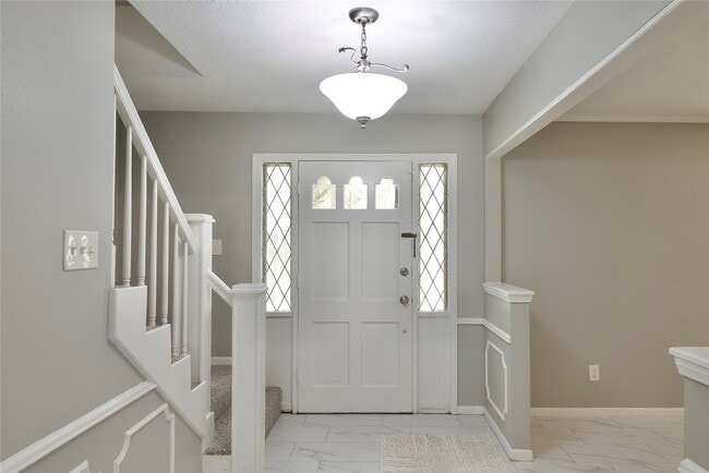 Building Photo - 723 Leaflet Ln