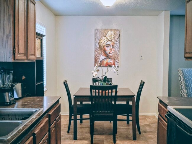 Photo - 1409 Paseo del Oro