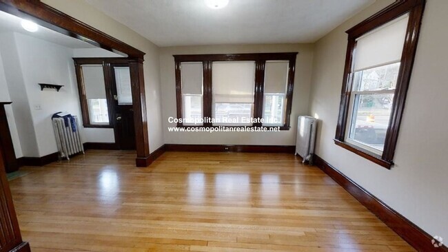 Building Photo - 306 Fellsway W Unit #1 Rental