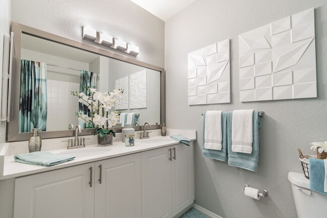 THE PARQ AT CROSS CREEK