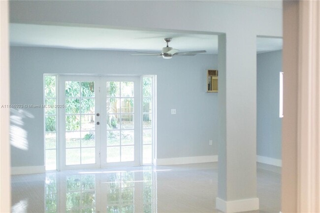 Building Photo - 624 Westward Dr