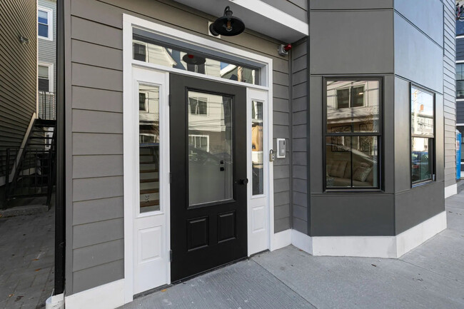 Photo - 23 Berkshire St Unit #2