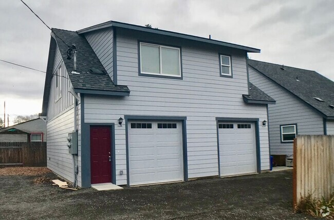 Building Photo - 137-332, 334 sw 12th Unit 334 SW 12th ADU Rental