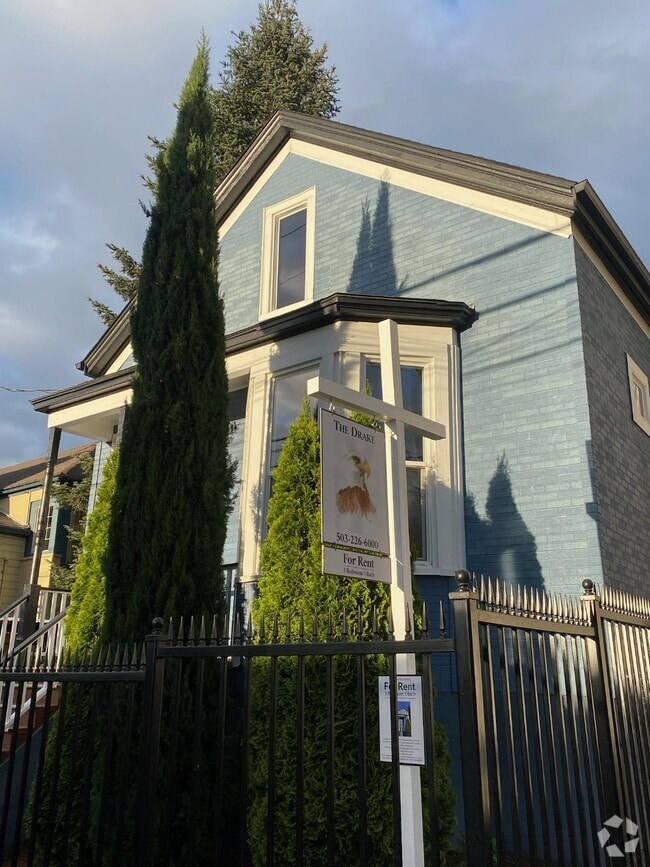 Building Photo - 1724 NW 24th Ave Rental