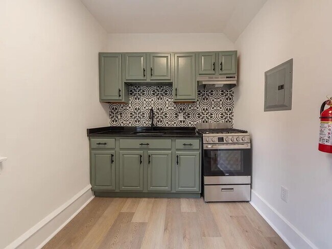 Photo - 606 W Maple Ave Unidad J1