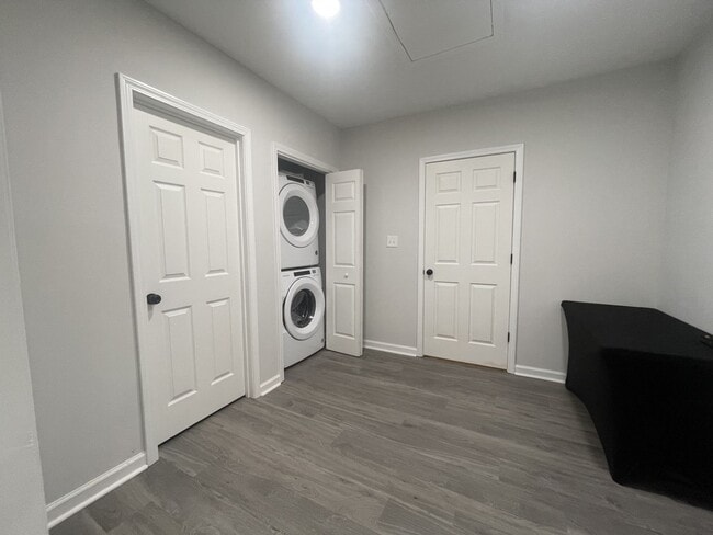 Photo - SPACIOUS COTTAGE FOR LEASE - Pre-Leasing August 2026!