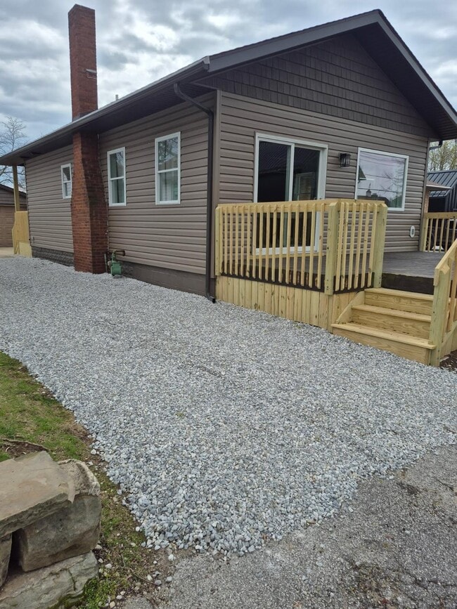 Photo - 4773 Bickford Ave