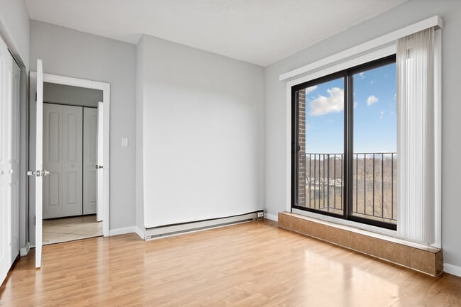 Photo - 4520 N Clarendon Ave Unit 503