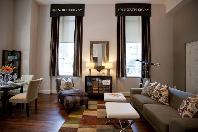 Photo - 412 N Ervay St Unidad ID300.04