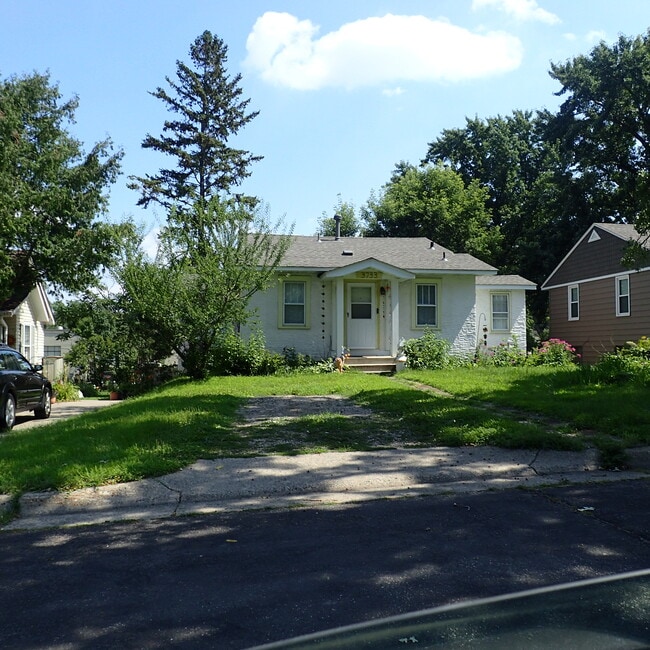 Building Photo - 3733 Oregon Ave S Rental