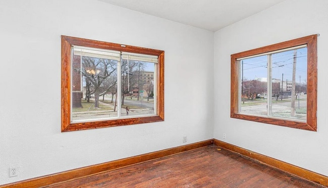 Photo - 501 W Lenawee St