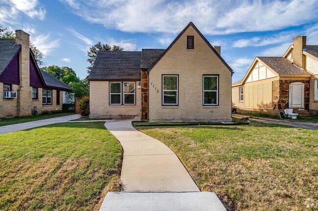 Building Photo - Charming 3BR House in Dallas