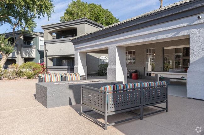 Lounge Area - Luxe at Ocotillo