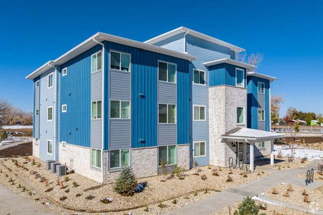 Exterior - Northfield Commons Apartments