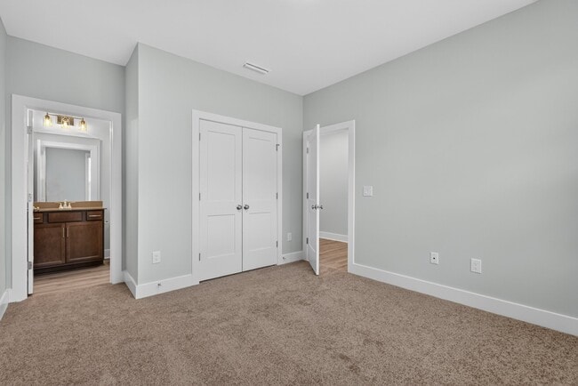 Photo - 2405 Adrift Rd