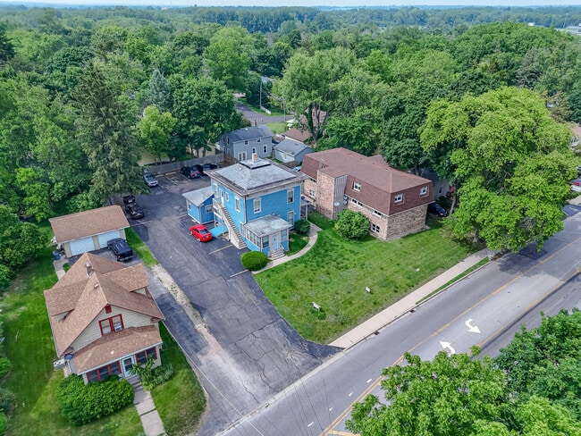 Photo - 639 McHenry Ave Townhome