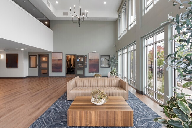 Lobby - Vintage at Redfield