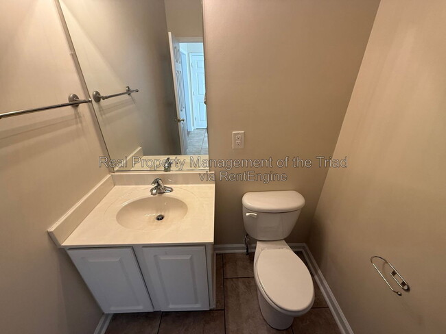 Photo - 1258 Burton Ave