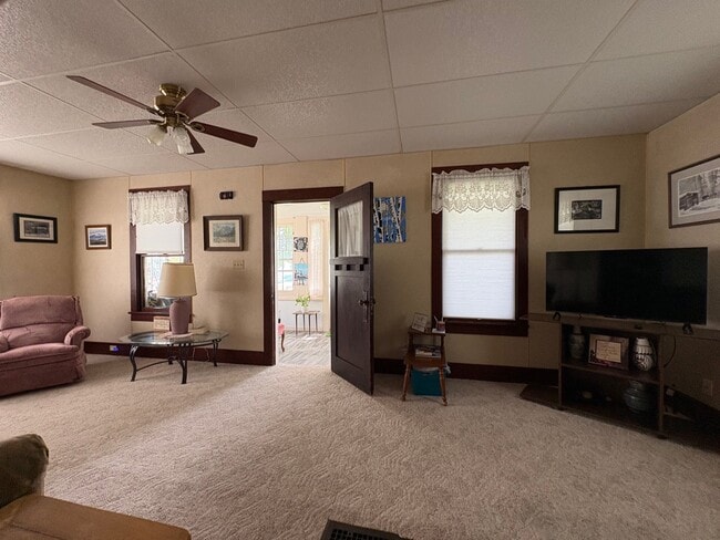 Photo - 1126 Broadway St