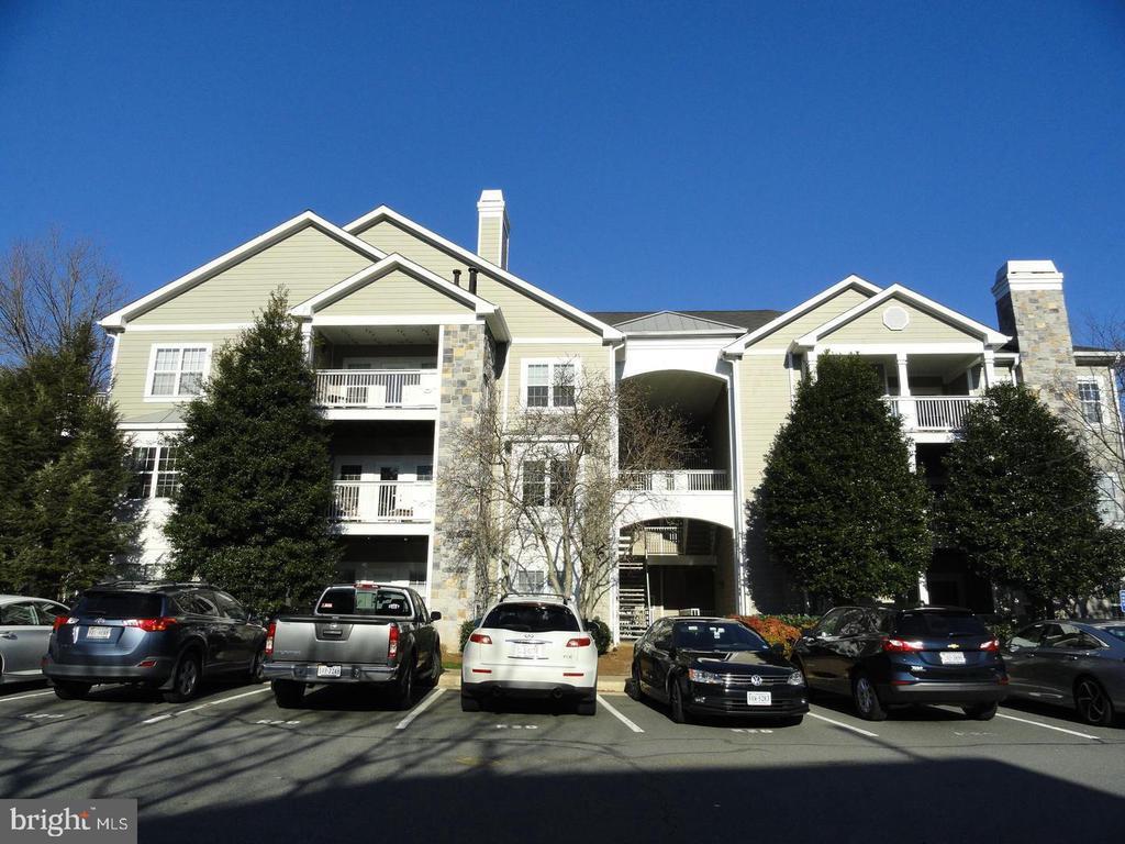 Photo - 1720 Lake Shore Crest Dr Unidad 13