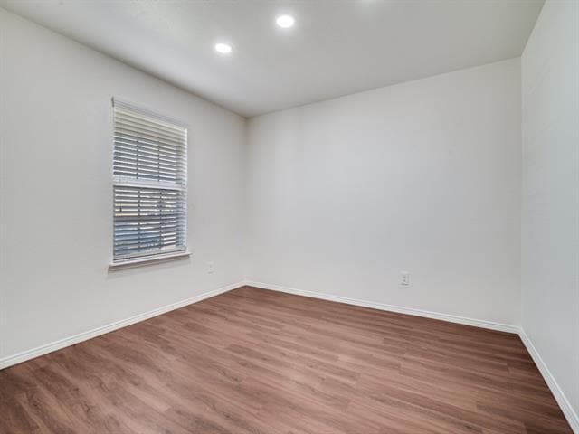 Photo - 2476 French St