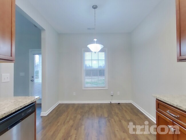 Photo - 809 Ellyson Dr