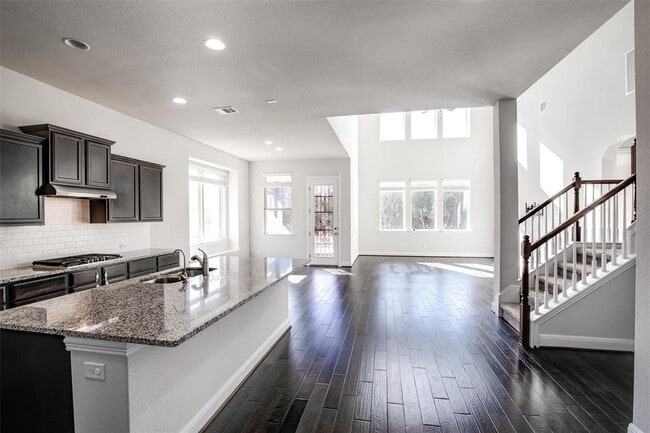 Photo - 2633 Steece Wy