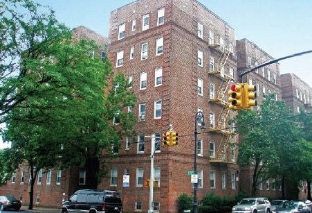 3300 Netherland - 3300 Netherland Apartments