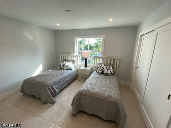 Photo - 1222 Gordon Dr Unit 18