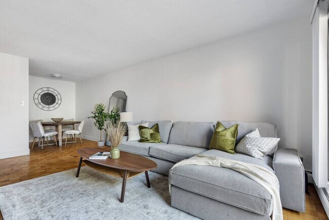 Photo - 1190 10th Avenue Bikeway Unit ID1051839P