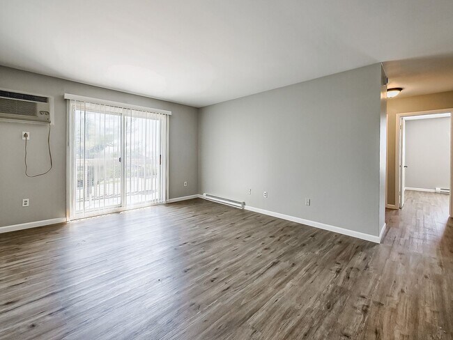 Photo - 125 E Van Riper Rd Unit Apt 5