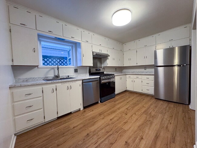 Photo - Freshly Updated 4-Bed Retreat Centrally Lo...
