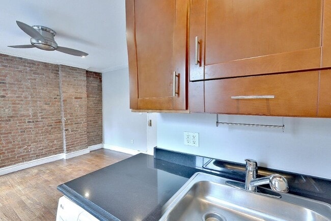 Photo - 234 Mott St Unit 5-2A